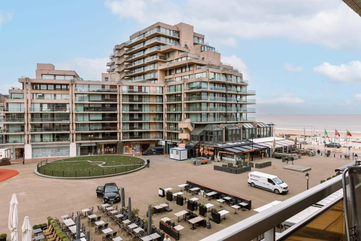 Modern Apartment In Centre Of Knokke المظهر الخارجي الصورة