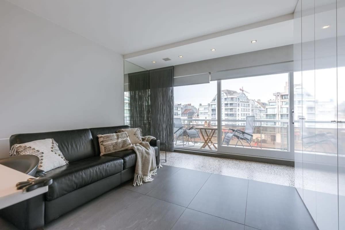 Modern Apartment In Centre Of Knokke المظهر الخارجي الصورة